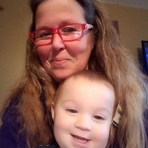 Meet your Posher, Debbie